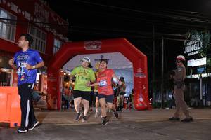 BIB: 851, 3553
                            <button type="button" onclick="openModal(26263863)" class="btn btn-primary btn-sm float-right btn-popup" data-toggle="modal" data-target=".modal-high-quality">
                        <i class="fas fa-shopping-cart"></i> Add to Cart
                    </button>
                                            <button type="button" onclick="isThisMe(26263863, true)" class="btn btn-success btn-sm float-right btn-popup btn-isme hidden" data-toggle="tooltip" data-placement="bottom" title="นี่คือรูปของคุณใช่ไหม คลิกที่นี่เพื่อเอาเข้าอัลบั้ม">
                        <i class="fas fa-plus"></i> Add to album
                    </button>
                    <button type="button" onclick="isThisMe(26263863, false)" class="btn btn-warning btn-sm float-right btn-popup btn-isnotme hidden">
                        <i class="fas fa-ban"></i> Remove from album
                    </button>